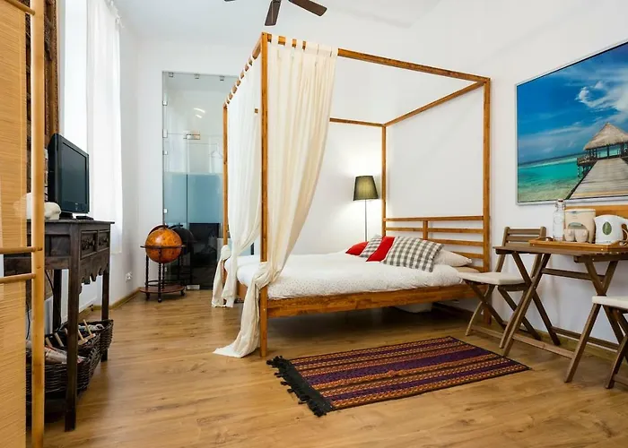 Nomad Apartments