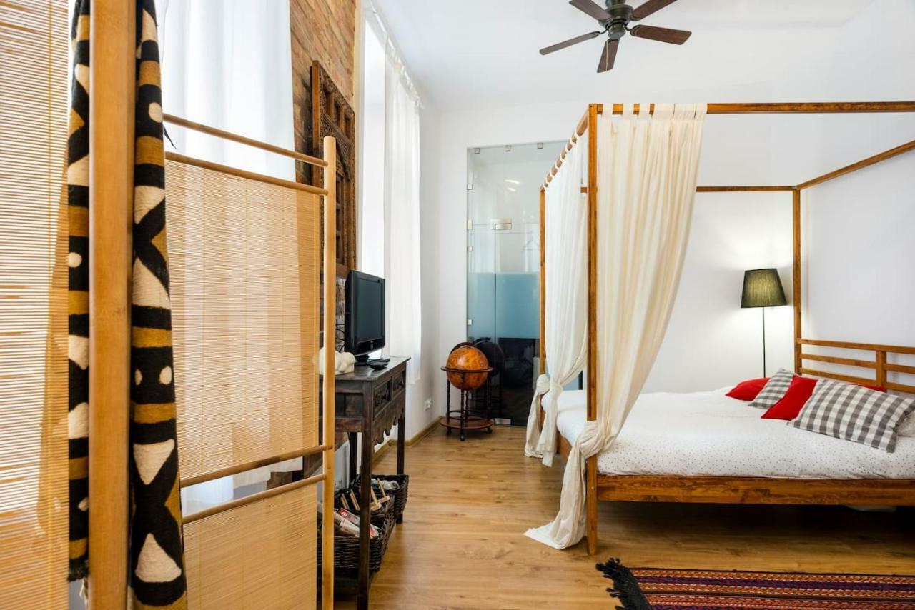 Nomad Apartment